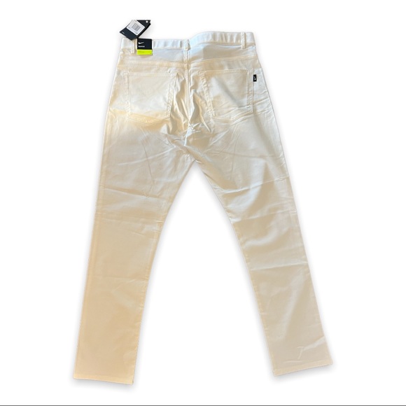 Immaculate condition, straight out of the package. - Picture 3 of 3